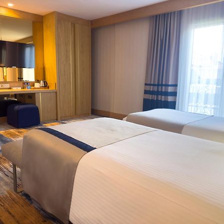 Days Inn By Wyndham Istanbul Bomonti Istambul Exterior foto