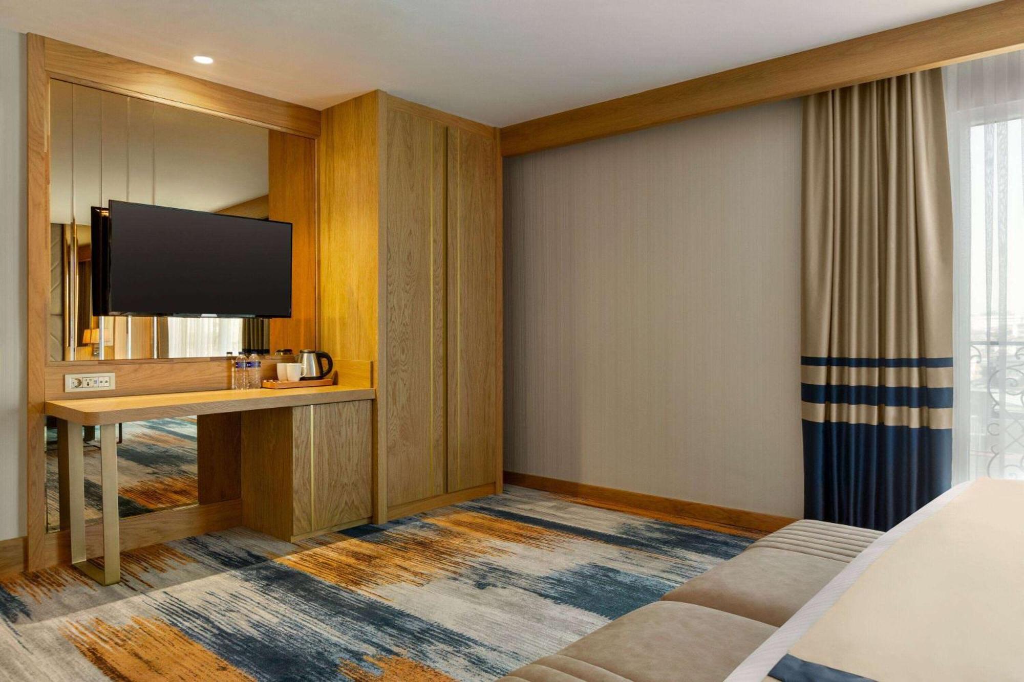 Days Inn By Wyndham Istanbul Bomonti Istambul Exterior foto