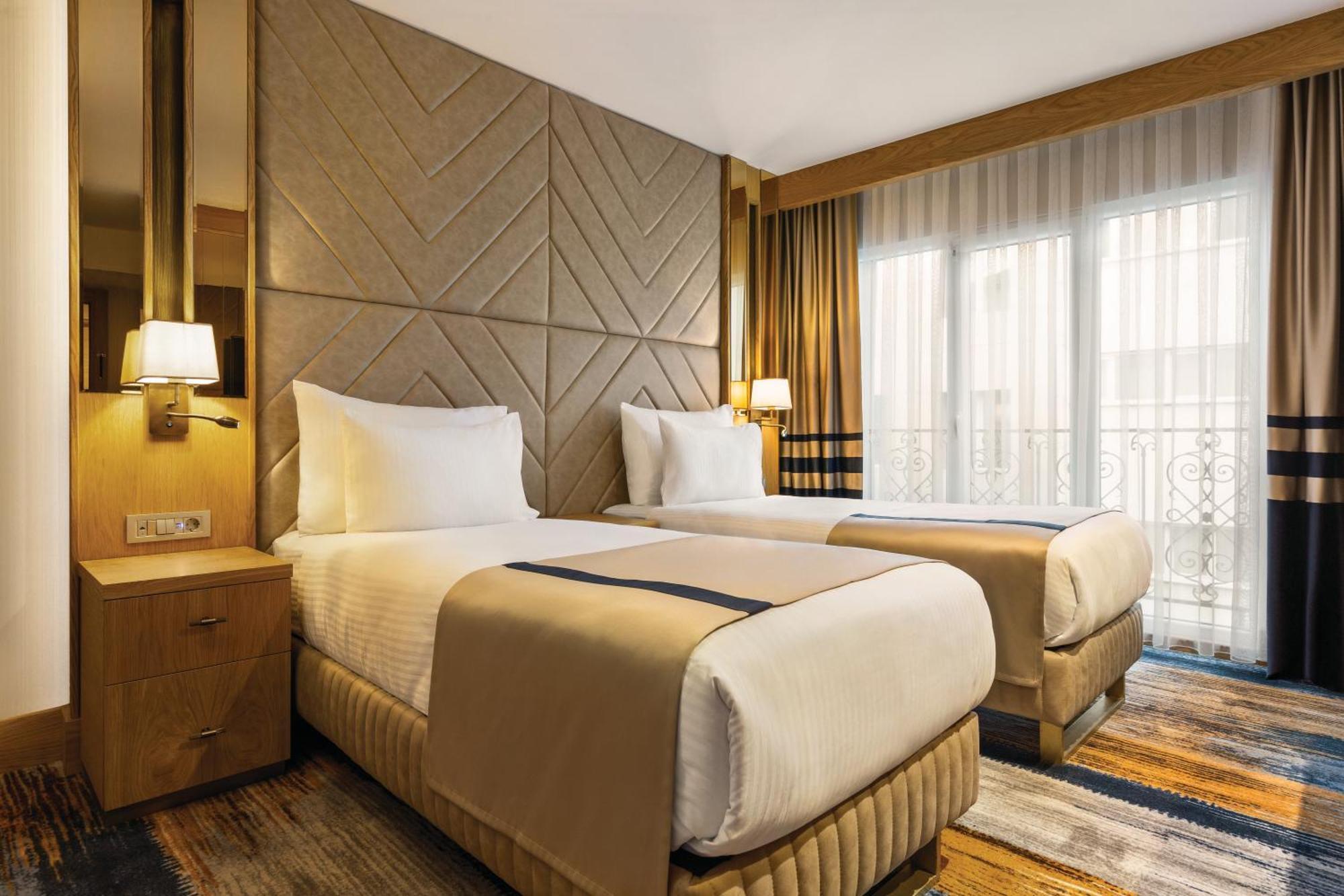 Days Inn By Wyndham Istanbul Bomonti Istambul Exterior foto